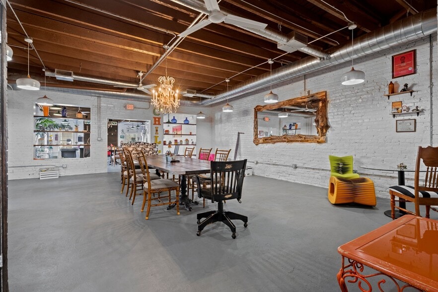 More Photos Of 123 S Railroad Ave, Dunn General Retail For Sale