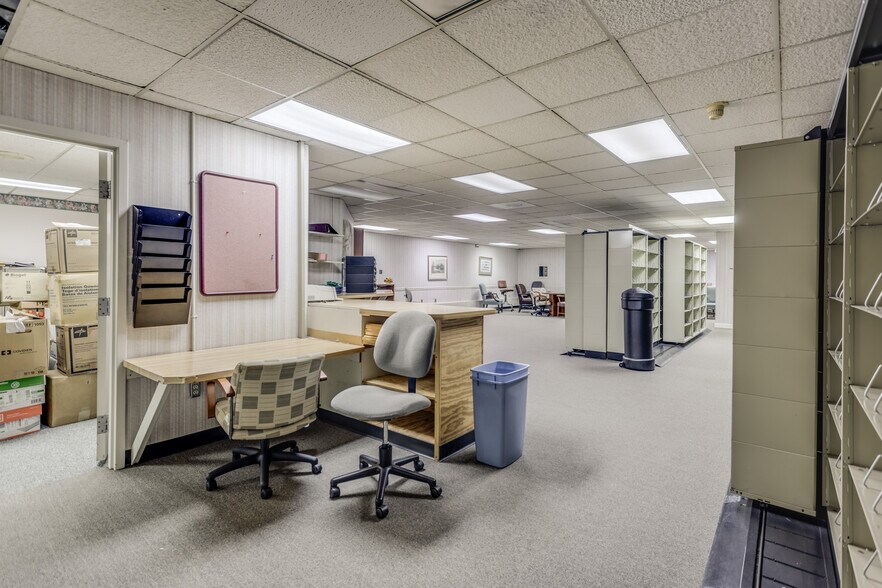 More Photos Of 20 S Stewart St, Winchester Medical For Sale