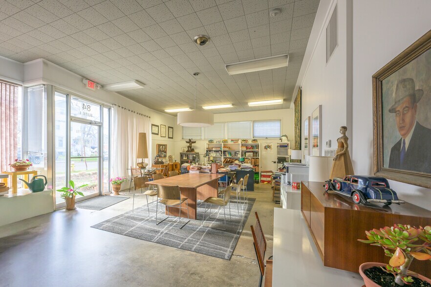 More Photos Of 78-90 Green St, Hudson Flex For Sale