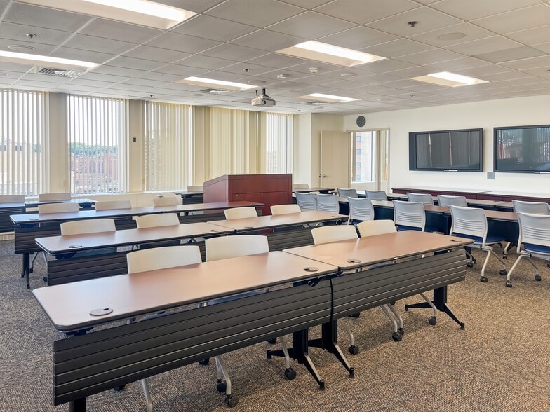 Primary Photo Of 1500 Main St, Springfield Coworking Space