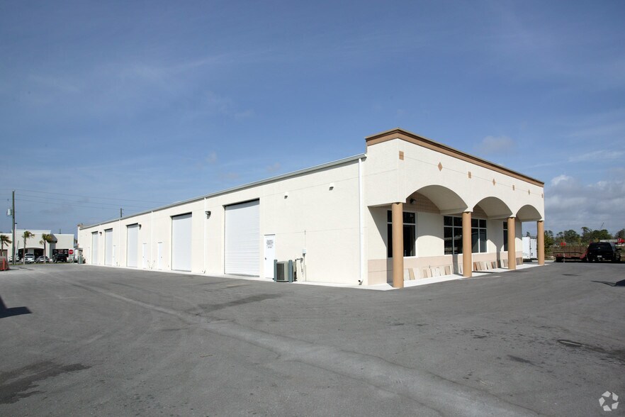 More Photos Of 17041 Alico Commerce Ct, Fort Myers Industrial For Lease