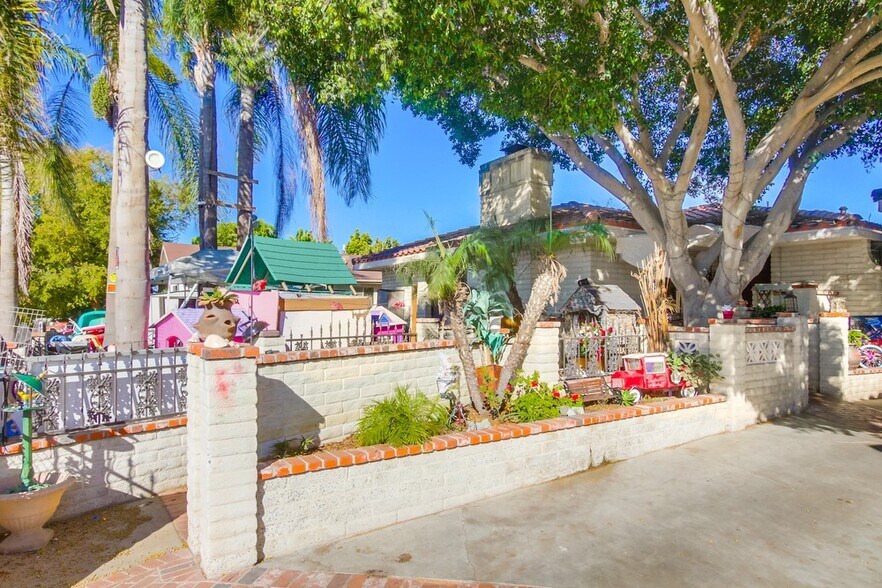 More Photos Of 215 Willie James Jones Ave, San Diego Apartments For Sale
