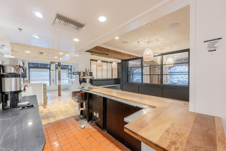 More Photos Of 334 S Water St, Providence Restaurant For Sale