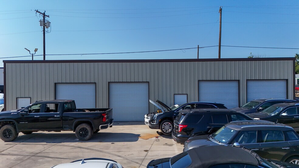 More Photos Of 4001 S Buckner Blvd, Dallas Service For Sale