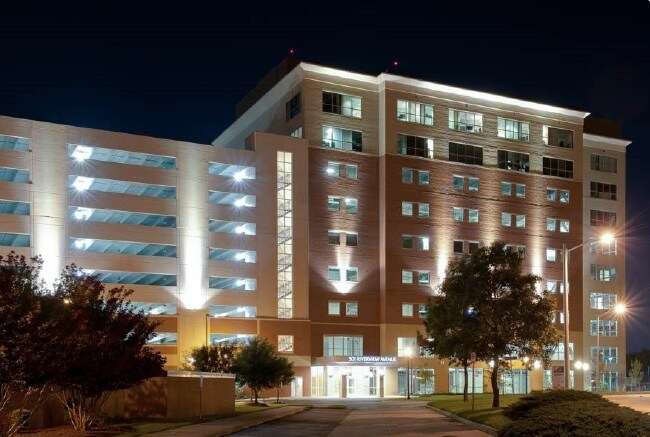 More Photos Of 301 Riverview Ave, Norfolk Medical For Lease