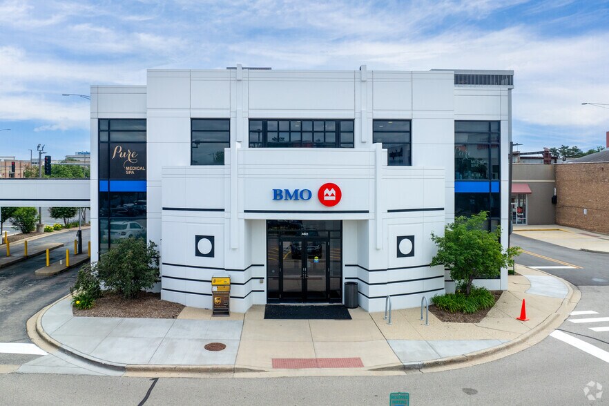 More Photos Of 4801 W Golf Rd, Skokie Office For Lease