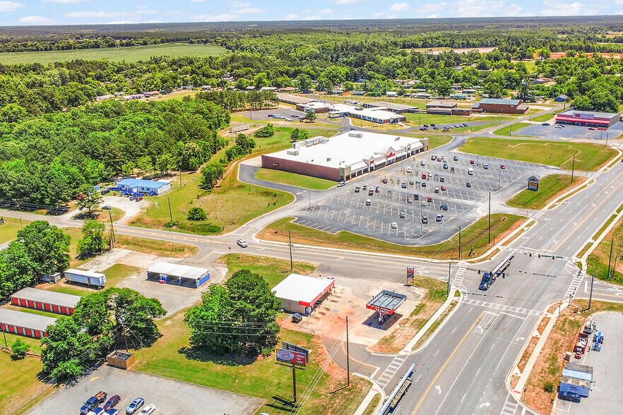 More Photos Of 201 US Highway 1 Byp S, Louisville General Retail For Sale