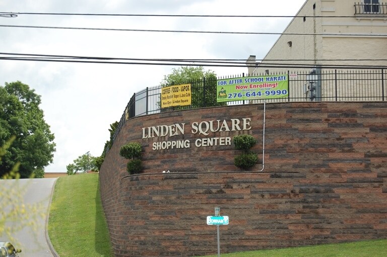 More Photos Of 200 Linden Square Dr, Bristol Unknown For Lease