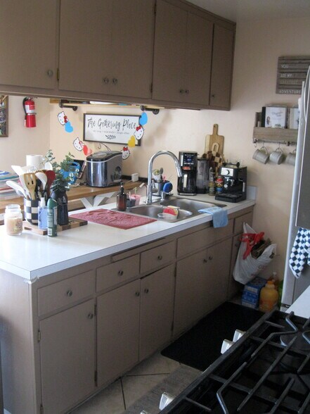 More Photos Of 173 W Cascade Dr, Rialto Manufactured Housing Mobile Home Park For Sale