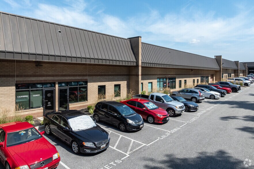 More Photos Of 1587 Sulphur Spring Rd, Arbutus Flex For Lease