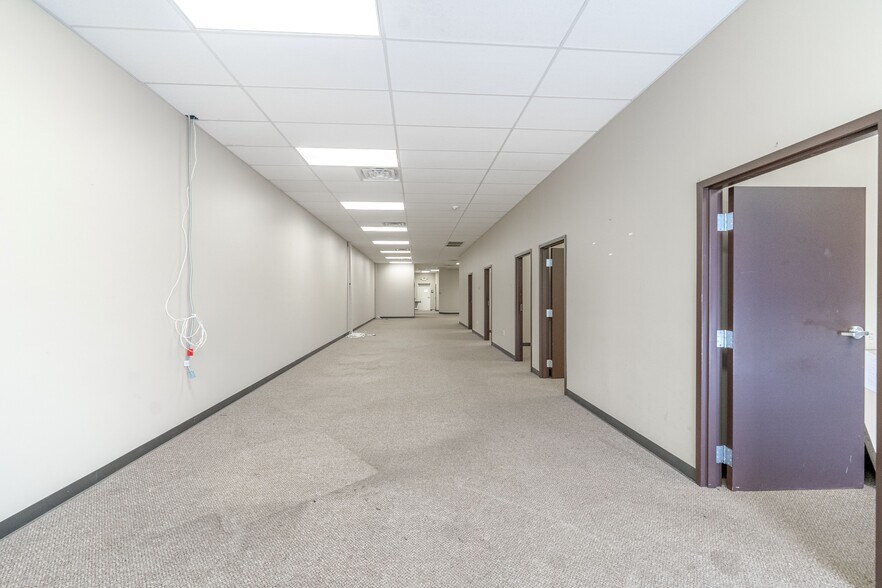 More Photos Of 5803 Coliseum Blvd, Alexandria Office For Lease