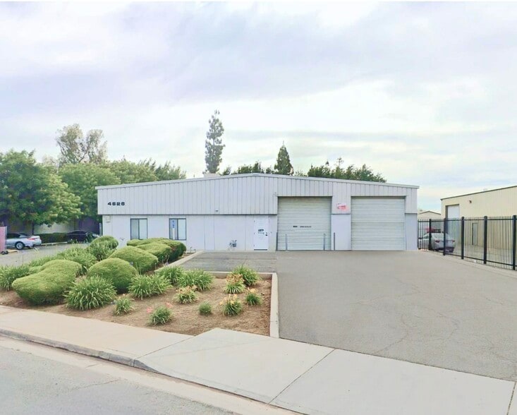 Primary Photo Of 4626 N Bendel Ave, Fresno Warehouse For Sale