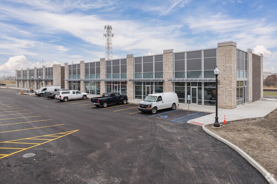 More Photos Of 9450 Calumet Ave, Munster Unknown For Lease