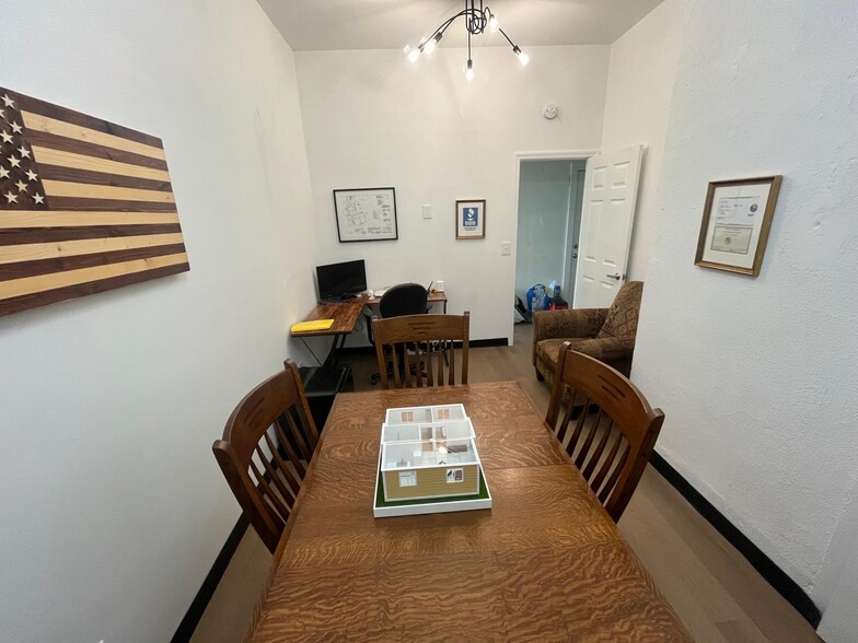 More Photos Of 47 S Ingold Ave, Garland Storefront Retail Office For Sale