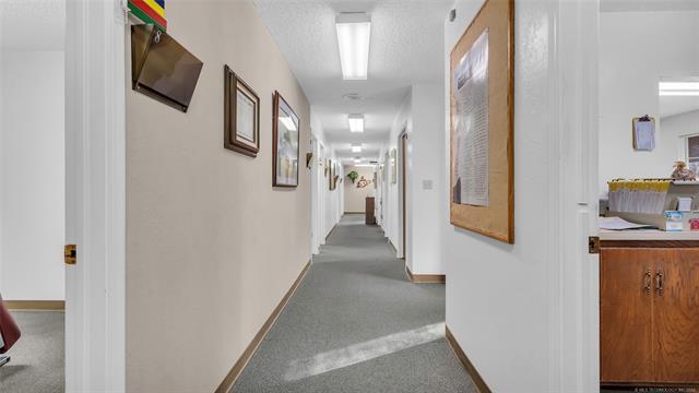 More Photos Of 2400 N Commerce St, Ardmore Storefront For Sale