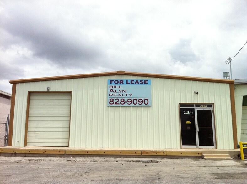 More Photos Of 8446 Gault Ln, San Antonio Light Distribution For Lease