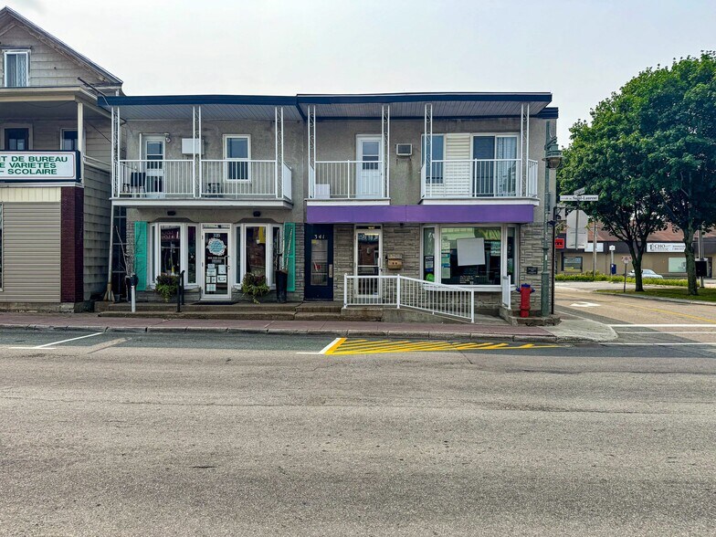 More Photos Of 343 Av Saint-Laurent, Louiseville Office Residential For Lease