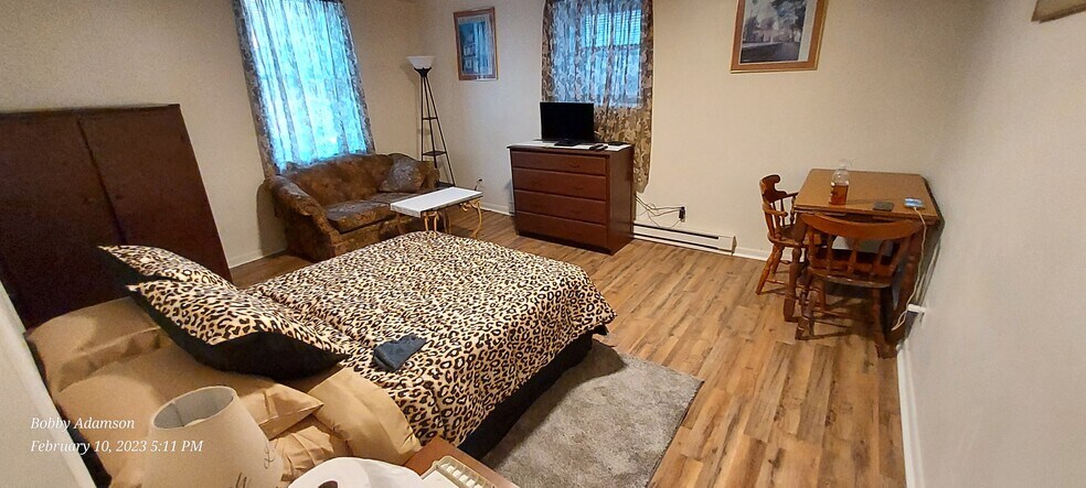 More Photos Of 211 Main St, Royersford Bar For Sale