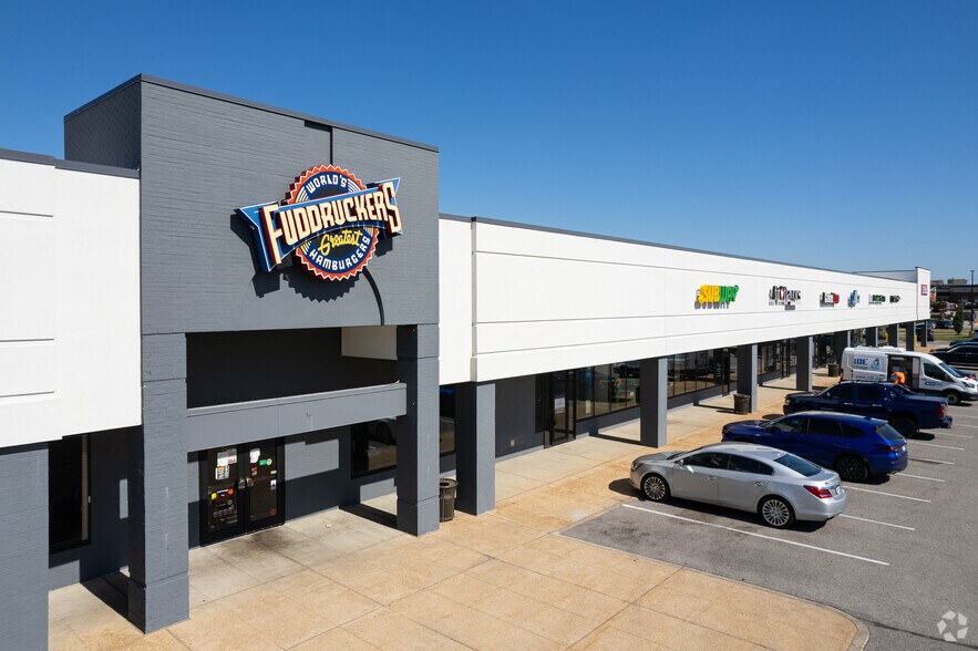 Primary Photo Of 10722-10760 Sunset Hills Plz, Saint Louis Storefront For Lease