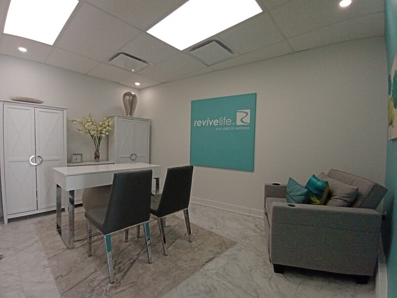 More Photos Of 69 Kempster Ave, Ottawa Office For Lease