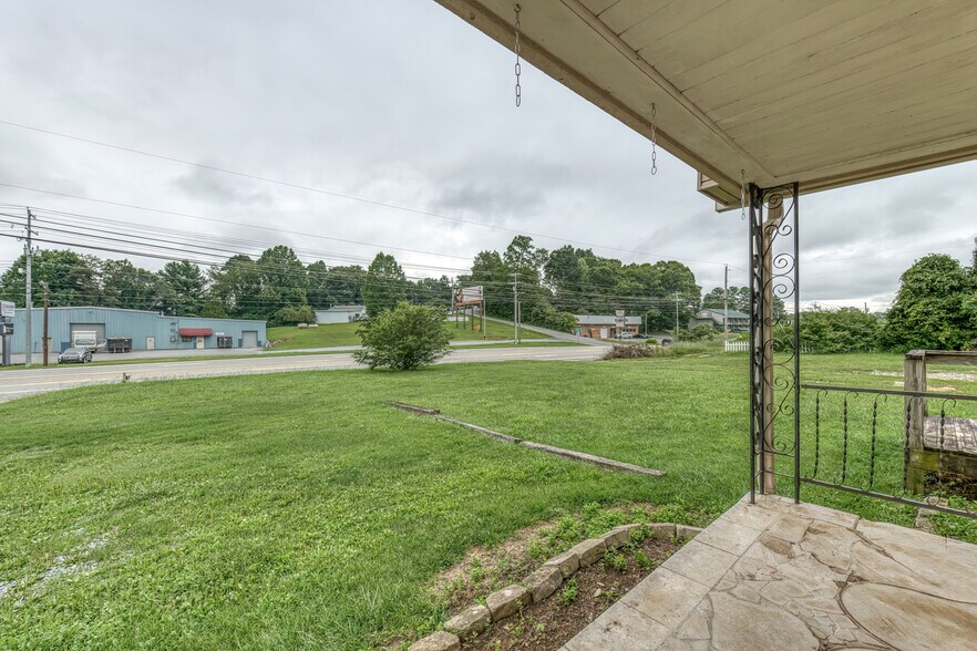 More Photos Of 3545 W Market St, Johnson City Industrial For Sale
