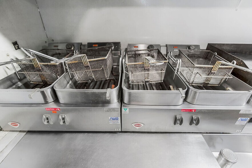 More Photos Of 24200 MO-45, Rushville Flex For Sale