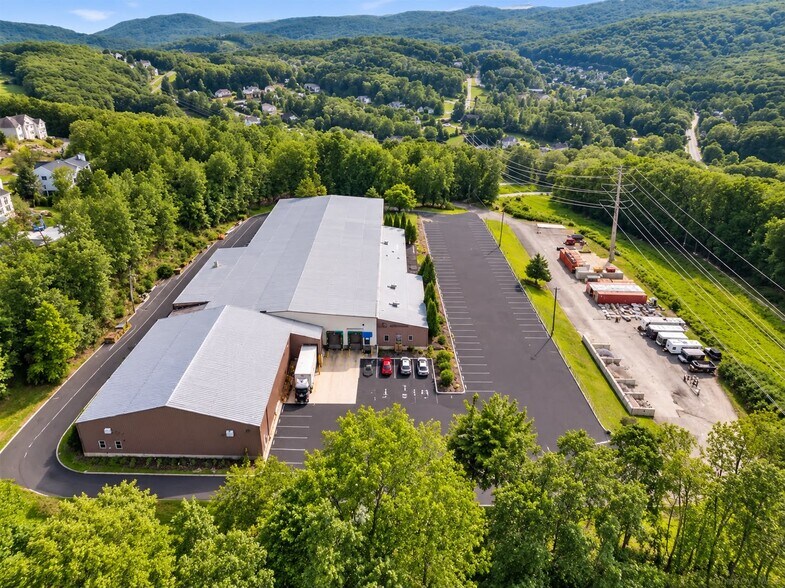 More Photos Of 380 NY-210, Stony Point Warehouse For Lease