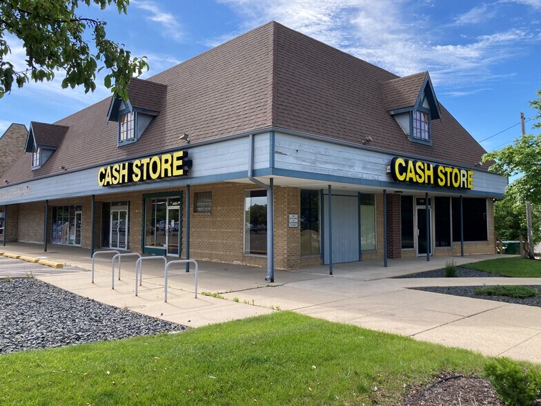 More Photos Of 1111-1213 N Sherman Ave, Madison Storefront For Lease