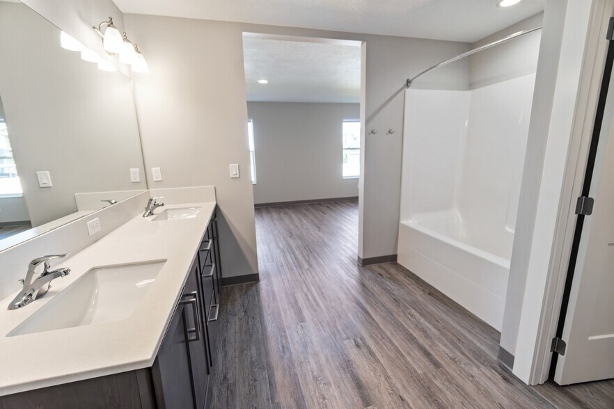 More Photos Of 1227 N Coach Dr, Spokane Valley Multifamily For Sale