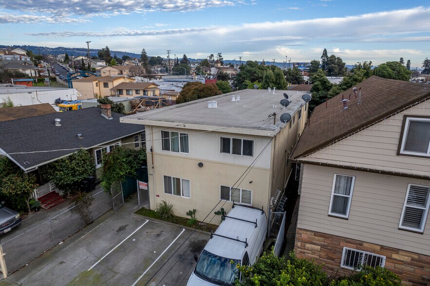 More Photos Of 1806 41st Ave, Oakland Apartments For Sale