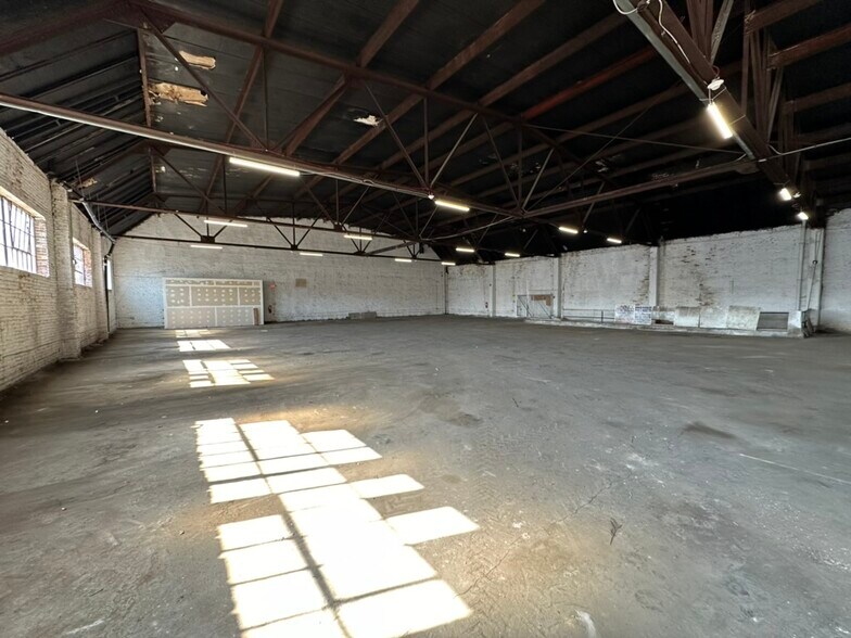 More Photos Of 4017-4027 Cambridge St, Philadelphia Warehouse For Lease