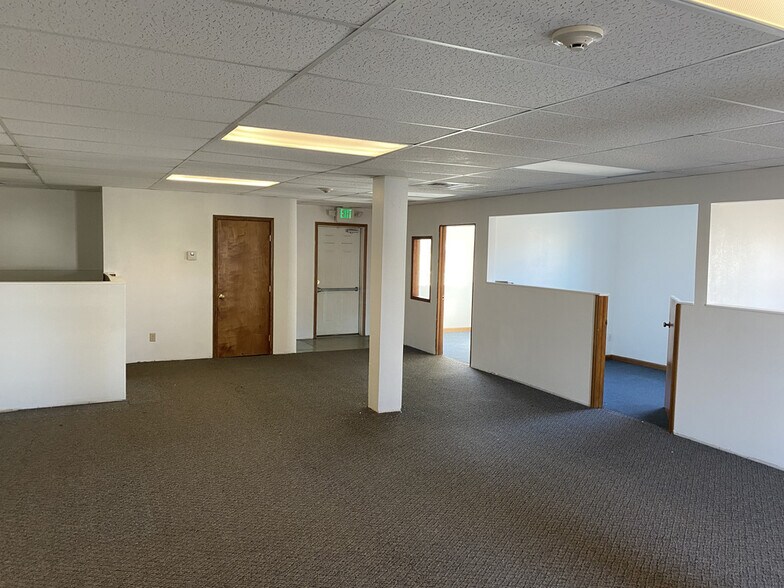 More Photos Of 1215 Thayer Dr, Richland Storefront Retail Office For Lease