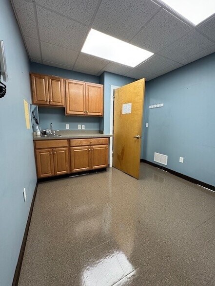 More Photos Of 28312 Lewes Georgetown Hwy, Milton Healthcare For Lease