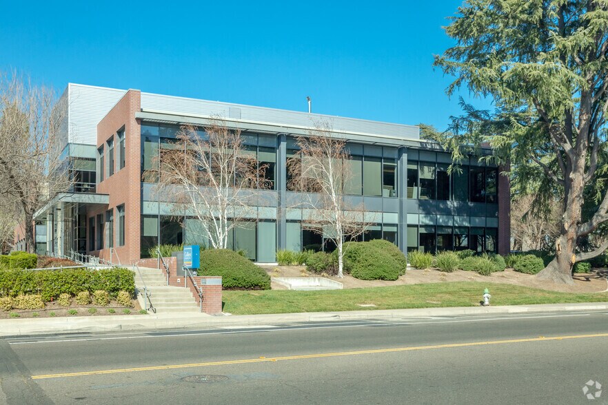 More Photos Of 333 University Ave, Sacramento Unknown For Lease