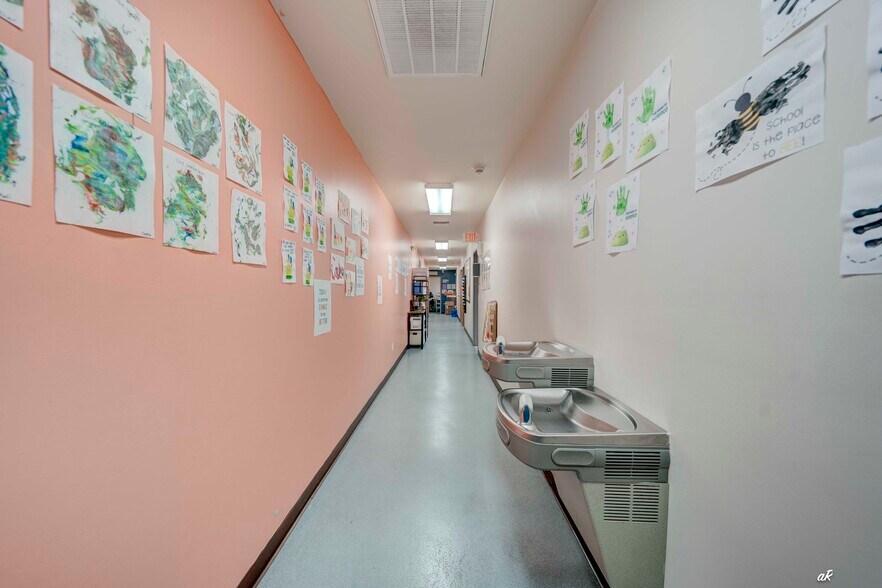 More Photos Of 1712 Beck Ave, Panama City Office For Sale