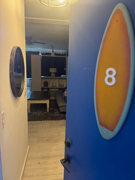 More Photos Of 308 Monroe St, Hollywood Hotel For Sale