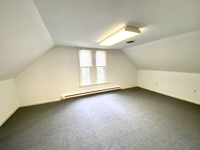 More Photos Of 202 Main St, Hellertown Office For Lease