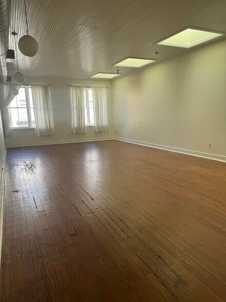 More Photos Of 316 W Broughton Ln, Savannah Loft Creative Space For Lease