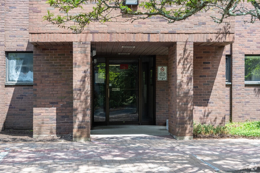 More Photos Of 110 Long Pond Rd, Plymouth Medical For Sale