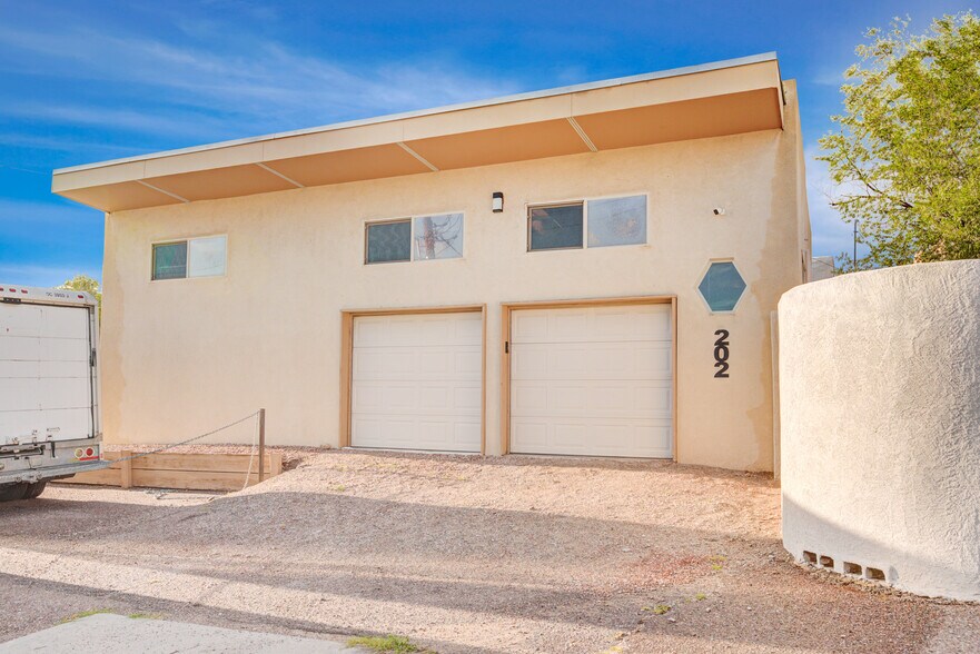 More Photos Of 200 Hermosa Dr NE, Albuquerque Apartments For Sale