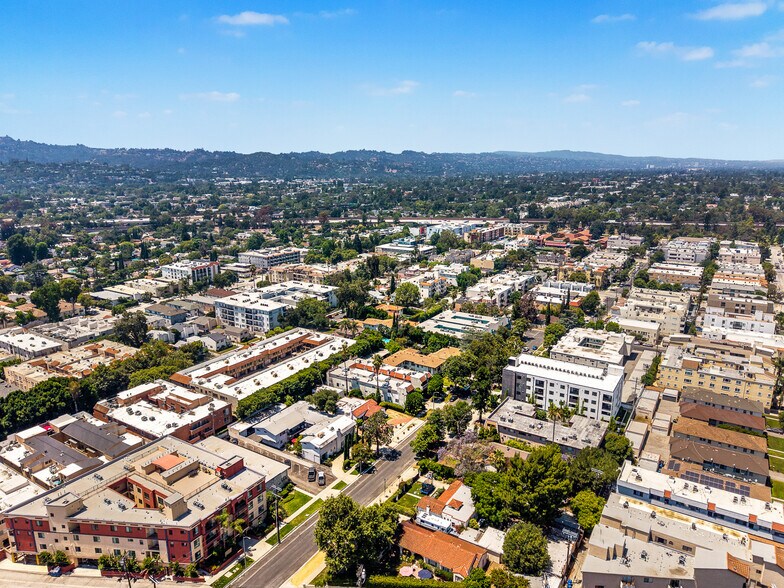 More Photos Of 11130 Huston St, North Hollywood Apartments For Sale