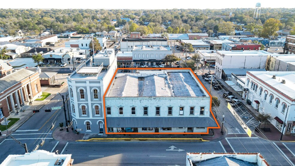 More Photos Of 214 E Main St, Brenham Office Residential For Sale