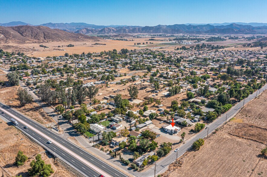More Photos Of 26380 Green Ave, Hemet Specialty For Sale