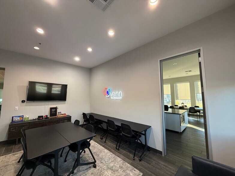 More Photos Of 1024 Texan Trl, Grapevine Medical For Sale