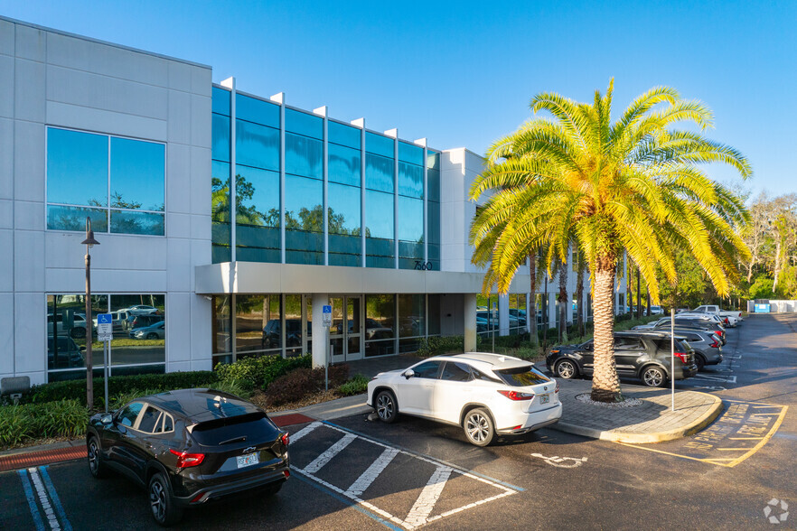 Primary Photo Of 7560 Red Bug Lake Rd, Oviedo Medical For Lease