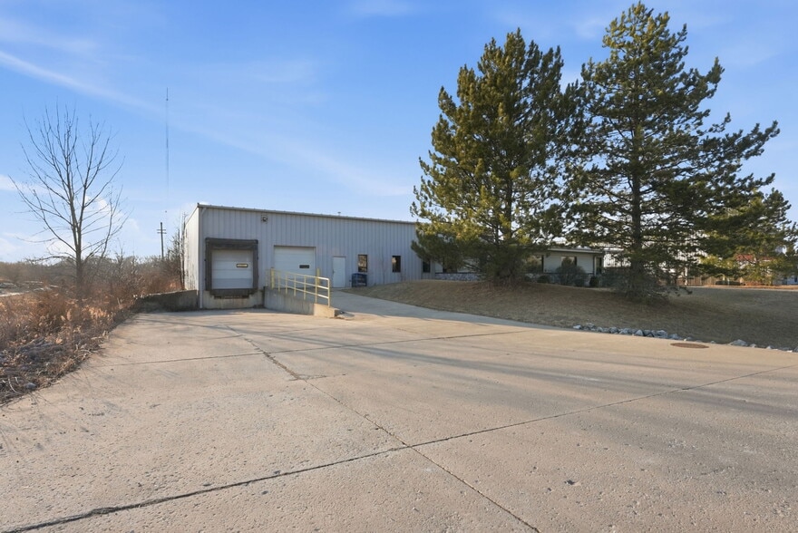 More Photos Of 3209 Clearfield Ct, Fort Wayne Warehouse For Sale