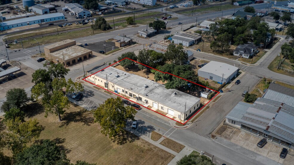 More Photos Of 2302 Main St, Waller Office For Sale