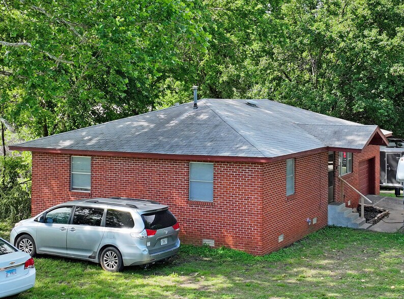 More Photos Of 33700 S 51 Hwy, Wagoner Hotel For Sale
