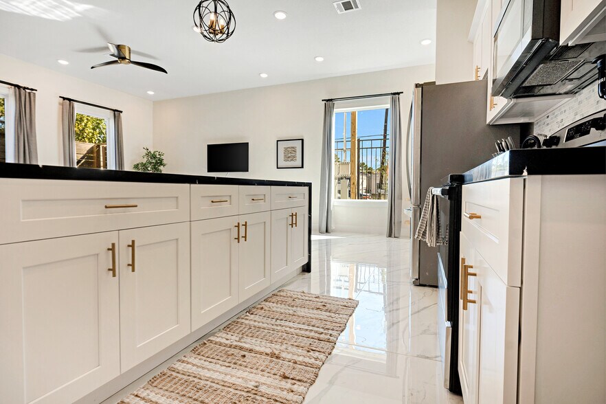 More Photos Of , Houston Multifamily For Sale