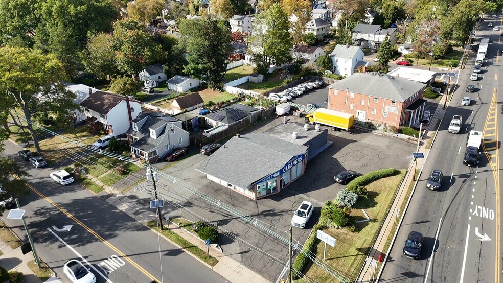 More Photos Of 526 St Georges Ave, Rahway General Retail For Sale